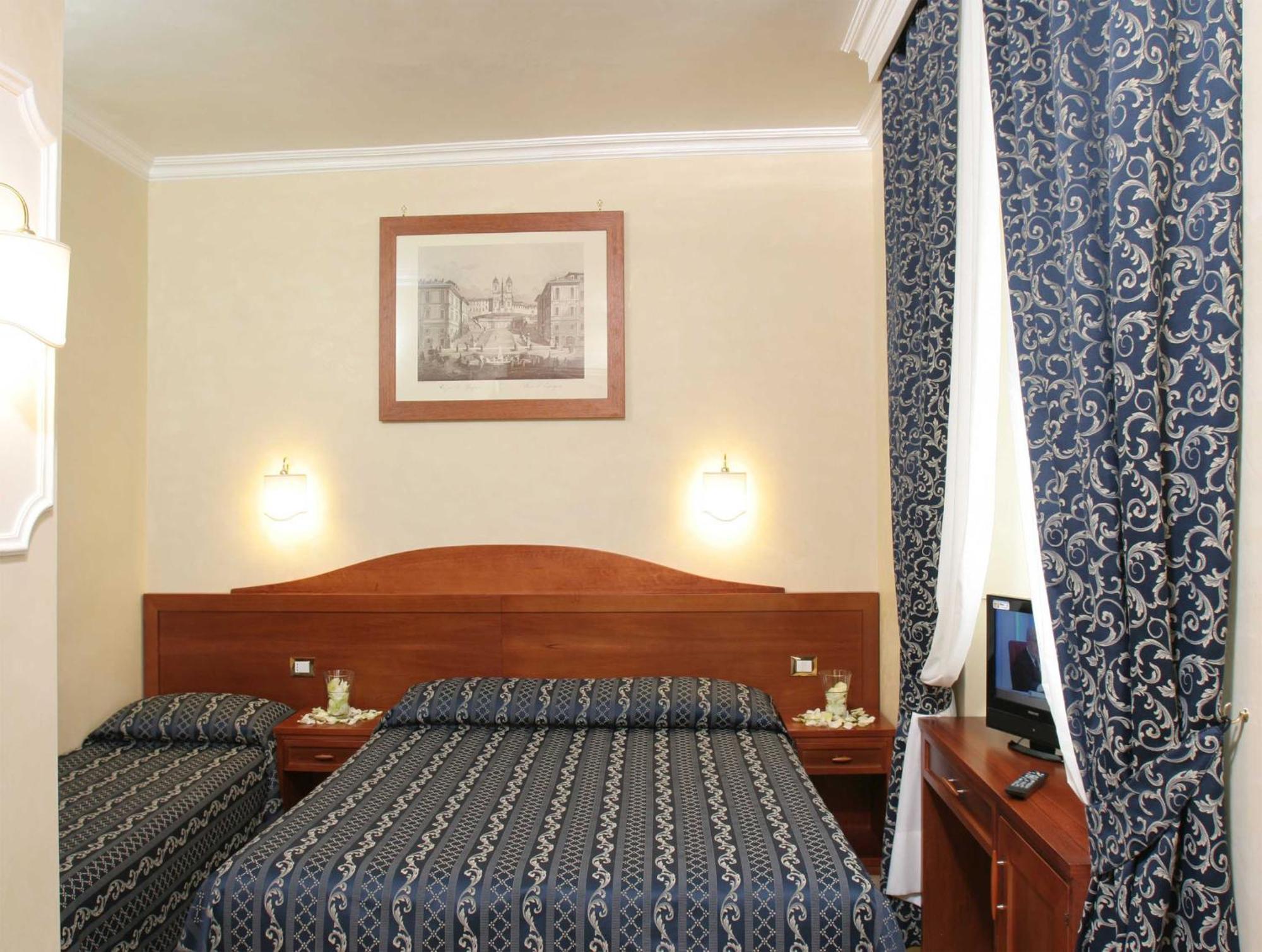 ローマ アドーラスイート B＆B Bed & Breakfast 部屋 写真