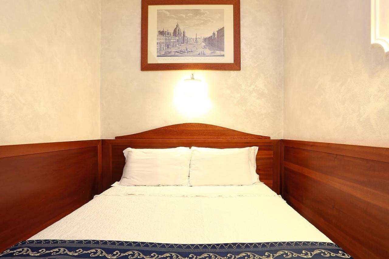 ローマ アドーラスイート B＆B Bed & Breakfast エクステリア 写真